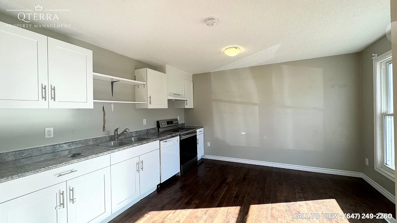11 Chaucer Cres #1 photo 1