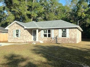 6328 Simpson Dr, Milton, FL 32570