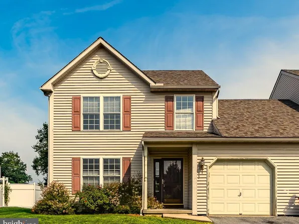 128 Michigan Dr, Sinking Spring, PA 19608