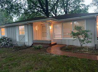 12201 E 49th Ter S #1, Independence, MO 64055