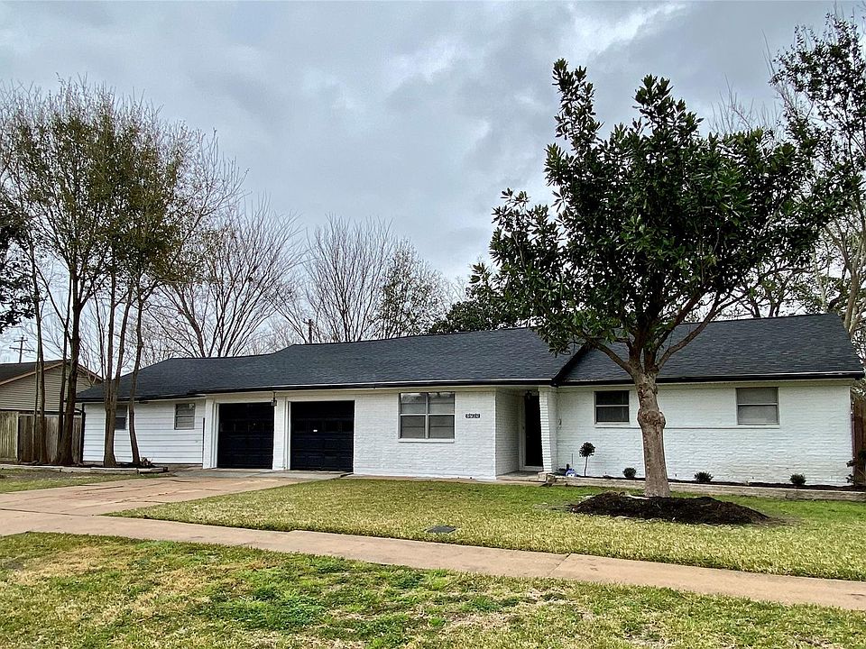 1st image of 2705 Mulberry Ln