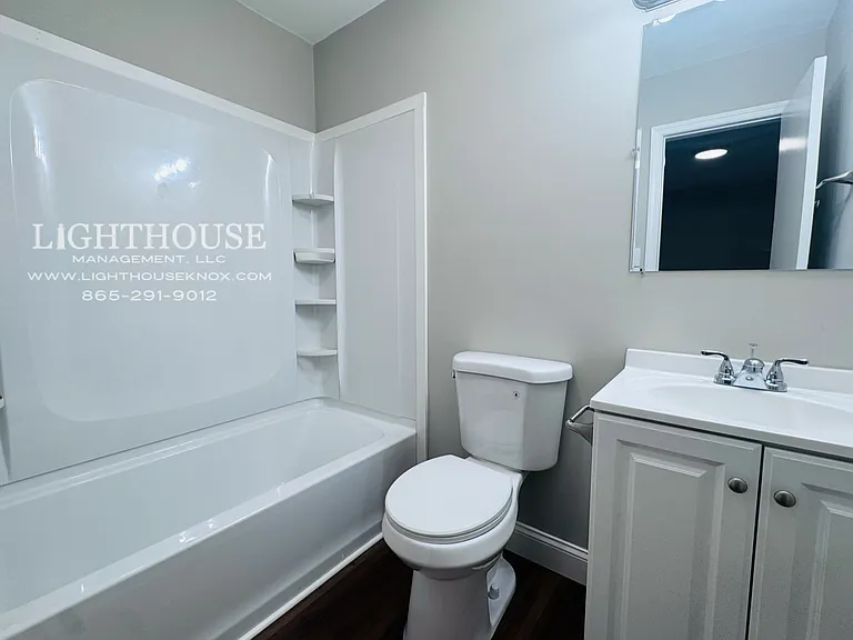 North Hills Apartments — Photo 3