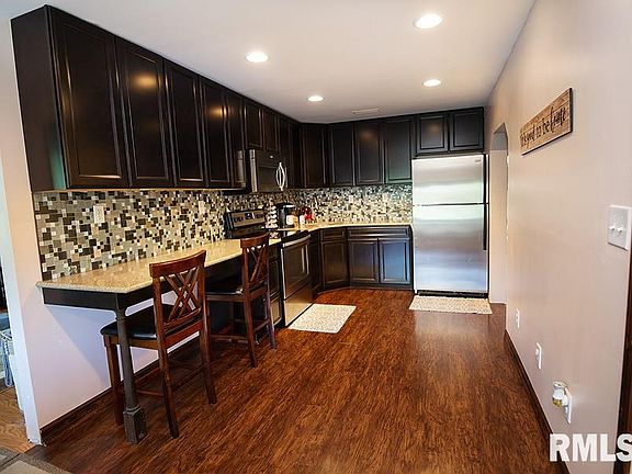 2nd image of 1705 N Norwood Blvd