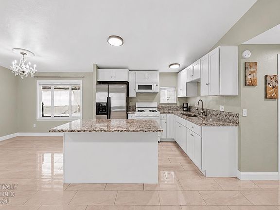3rd image of 3950 Mack Rd Space 59