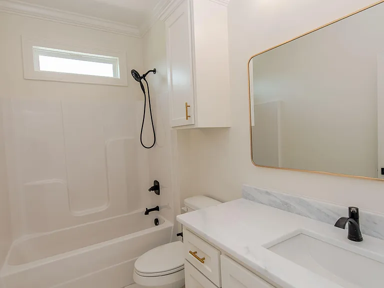 424 Dunvegan Ct — Photo 31