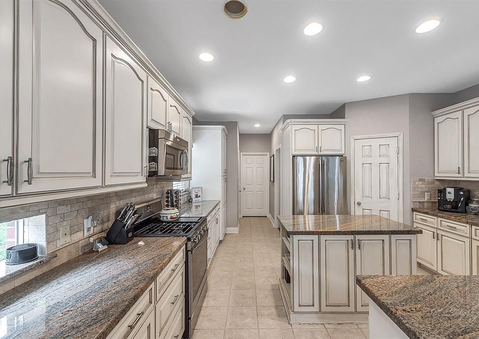 1st image of 23119 Enchanted Landing Ln