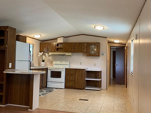 2nd image of 14336 SE 91st Ter