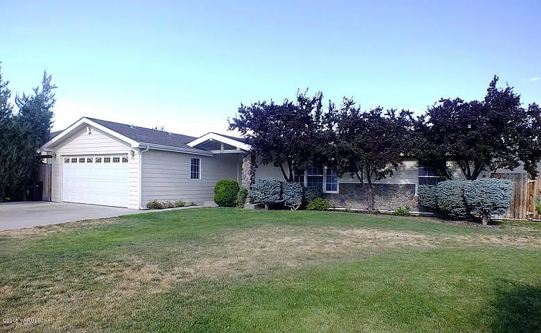 221 S 94th Ave photo 1