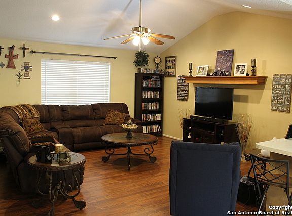 4th image of 107 Woodland Dr