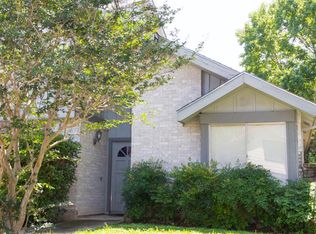 7711 Hollow Glen Ln, Houston, TX 77072