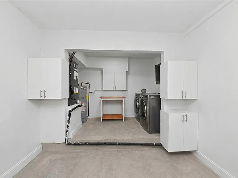 2239 Worrington St — Photo 24