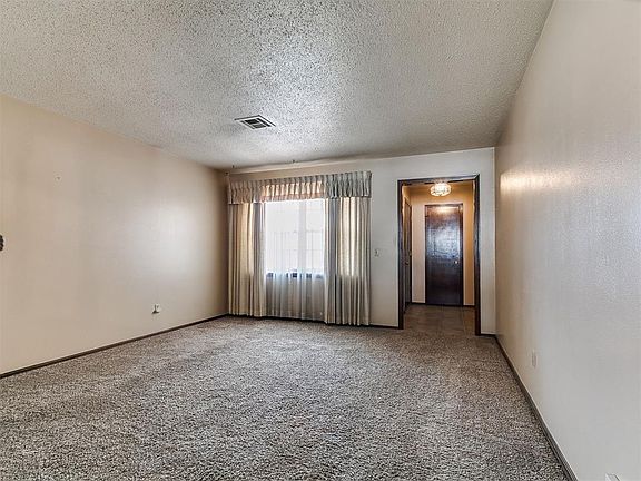 4th image of 4109 SE 14th St