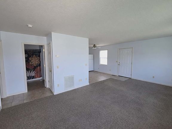 2nd image of 1676 Ridgeview Ct #1676