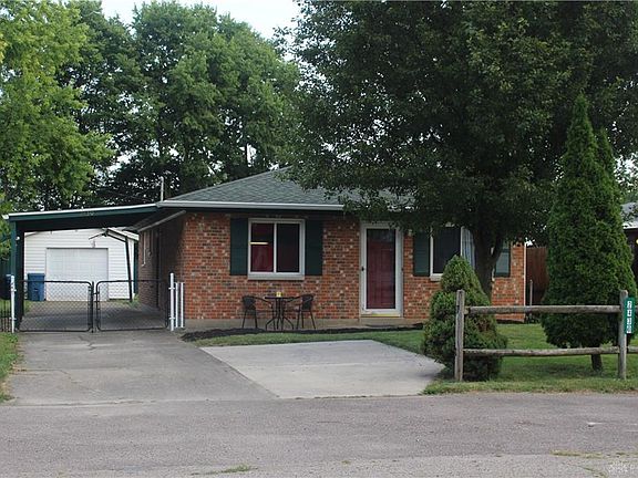 3rd image of 2430 Guernsey Dell Ave