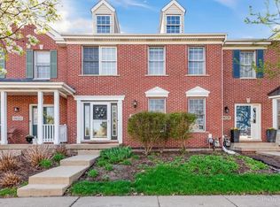 0N324 Baker Dr, Geneva, IL 60134