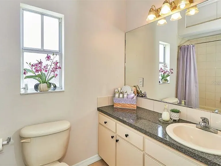 800 E Baker St — Photo 19