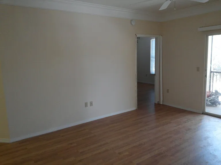 11510 Villa Grand #4 — Photo 5
