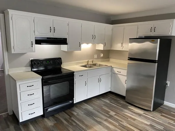 99 W 8th St #99, Holden, MO 64040