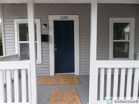4th image of 1220 Upton Ct S