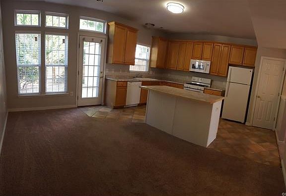 4th image of 10703 Mountain Ash Dr Unit 10703