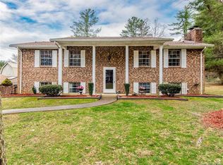 67 Fletcher View Dr, Fletcher, NC 28732