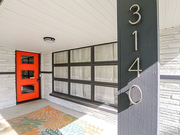 3rd image of 3140 W 48th St