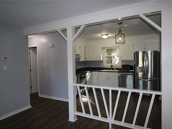 4th image of 7061 Senn Way