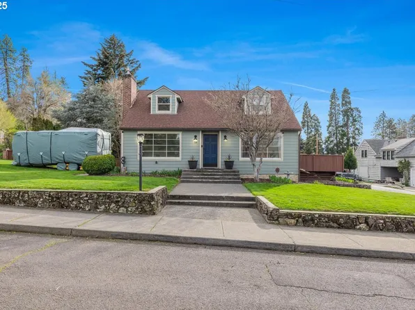 710 W 19th St, The Dalles, OR 97058