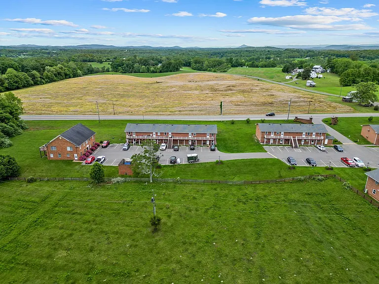 The Meadows in Glade HIll, VA — Photo 40
