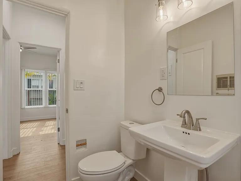 2317-2321 Ocean Park Blvd — Photo 20