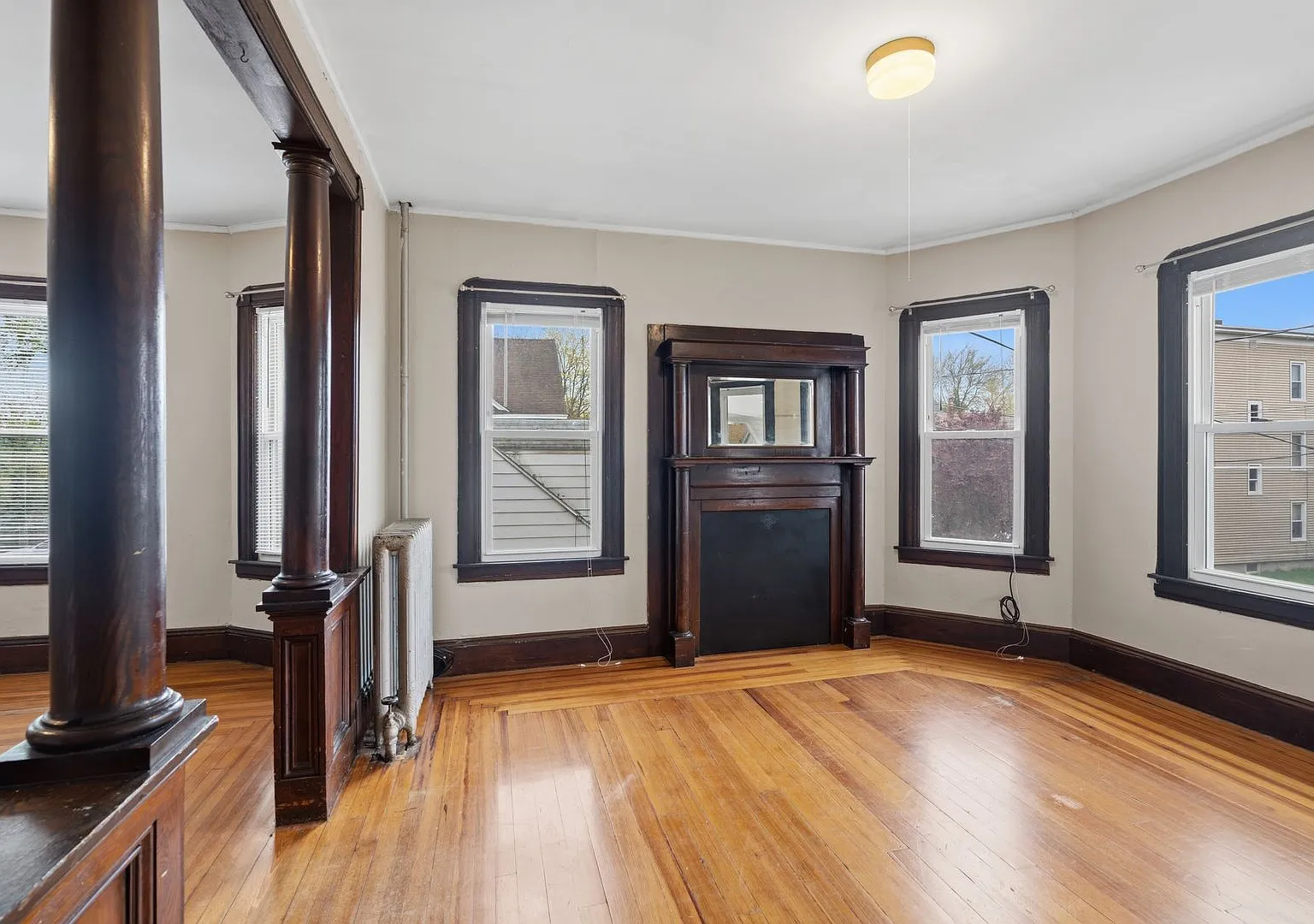 43 Elmdale St — Photo 1