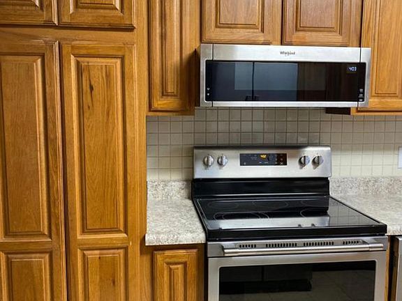 4th image of 1214 S 61st St