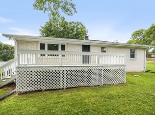 131 Bold Springs Rd, Mc Ewen, TN 37101