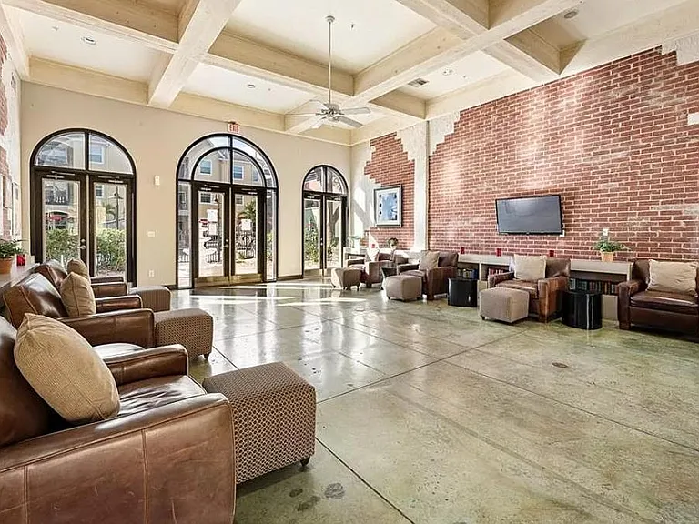 1910 E Palm Ave #8222 — Photo 31