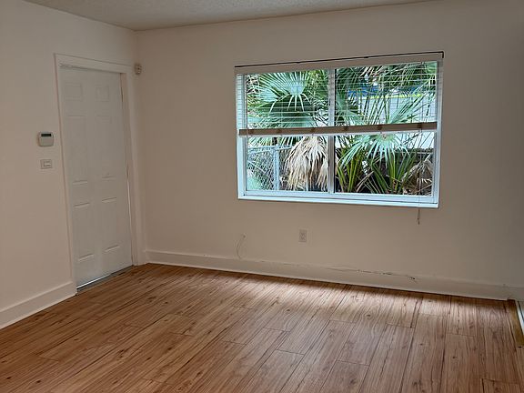 4th image of 1030 NE 80th St APT 1