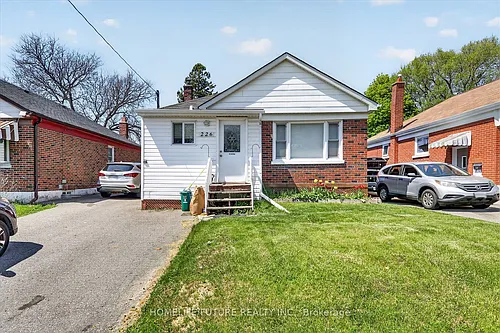 226 Wilson Rd S Photo 1