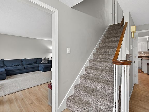 3rd image of 8302 Rummel Ave