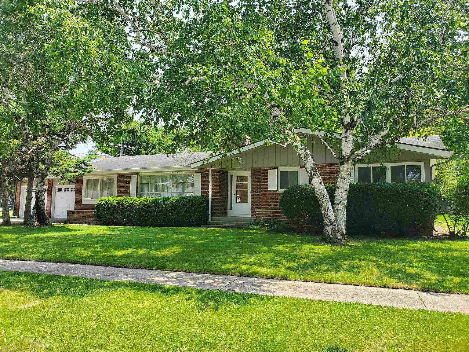 759 Sterling Dr, Fond Du Lac, WI 54935 Zillow