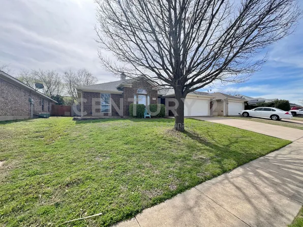 717 Ridgehill Dr, Burleson, TX 76028