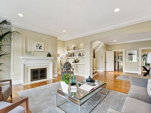 2nd image of 46 Presidio Ave