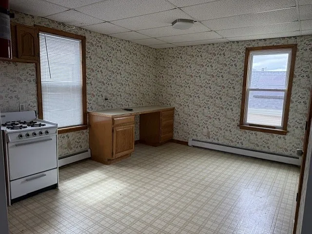 19 Lexington St #2E — Photo 4