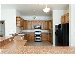 4th image of 2227 Warner Dr