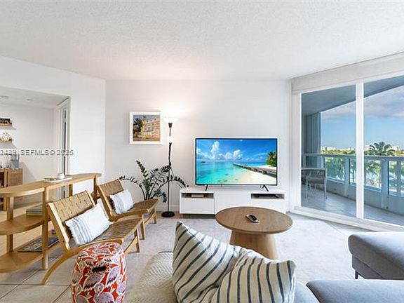 5th image of 21055 Yacht Club Dr APT 605