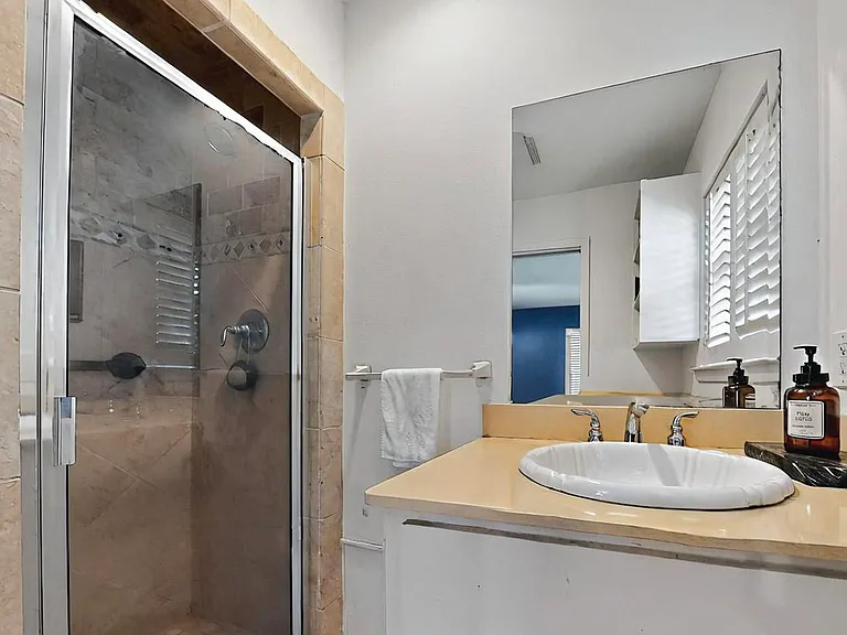 7305 Lehigh Dr — Photo 17