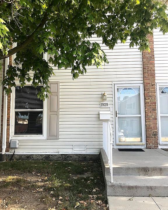 1st image of 1929 Kenilworth Cir