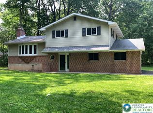 3965 Blacksmith Rd, New Tripoli, PA 18066