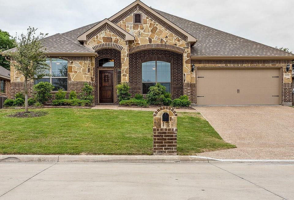 1st image of 11109 Castle Oak Ln