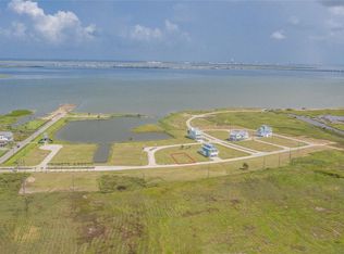 10822 Sweetwater Cove Blvd, Galveston, TX 77554