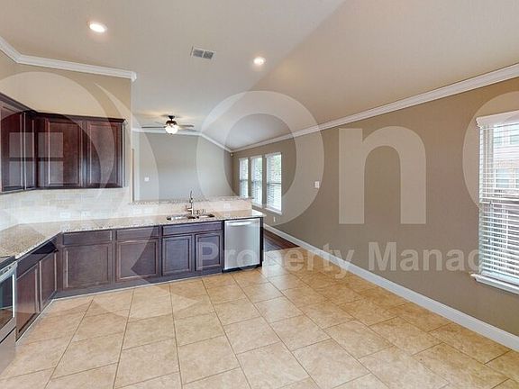 5th image of 11901 Clearpoint Ct