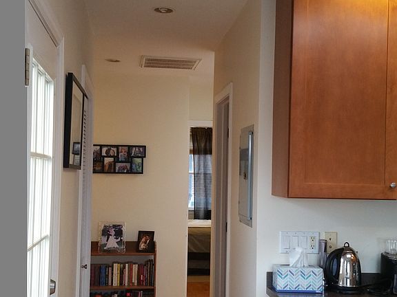 3rd image of 105-107 Gore St #107-11